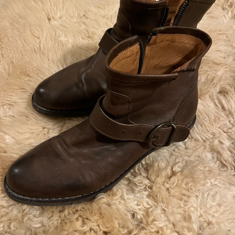 Fiorentini and Baker women’s  Leather Ankle Boots